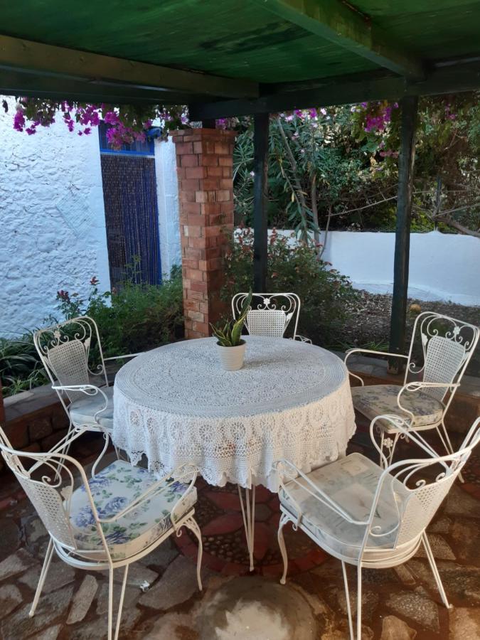 Veneto'S Garden Apartment Kardhamili Luaran gambar